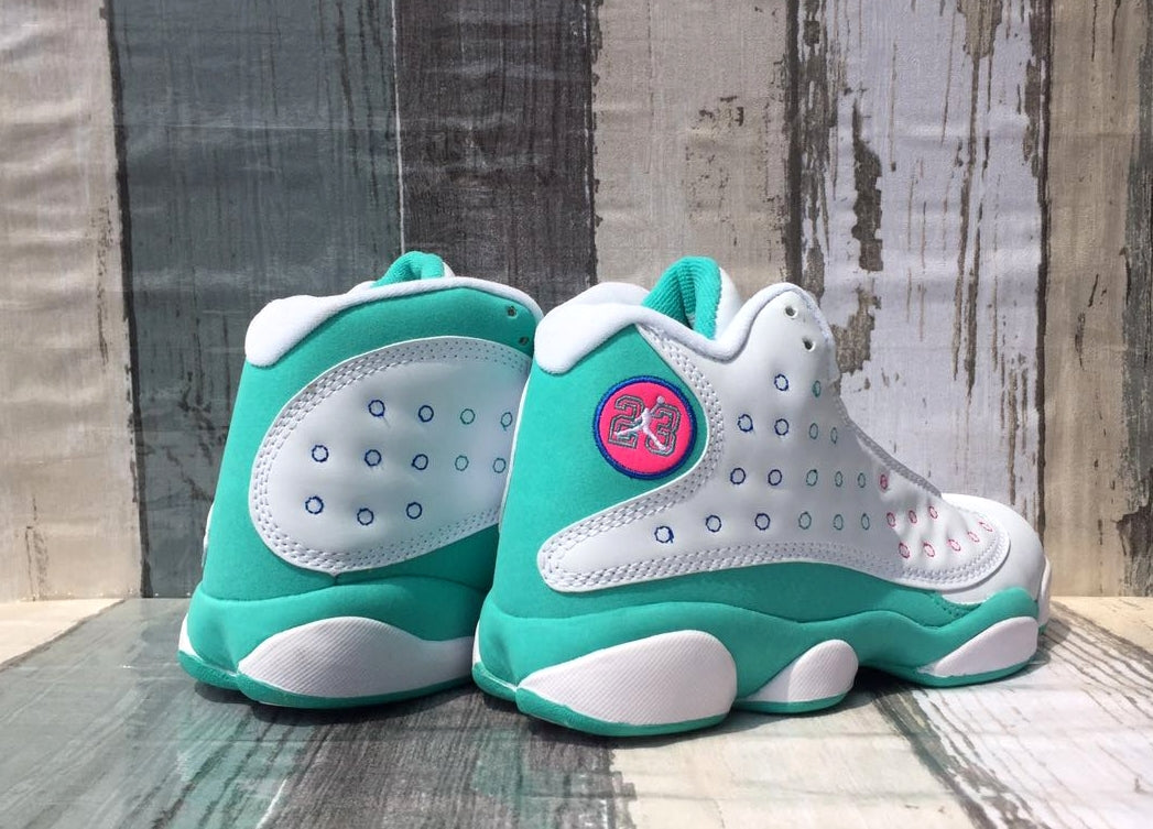 Air Jordan 13 "Mint Green (Eggshell)"