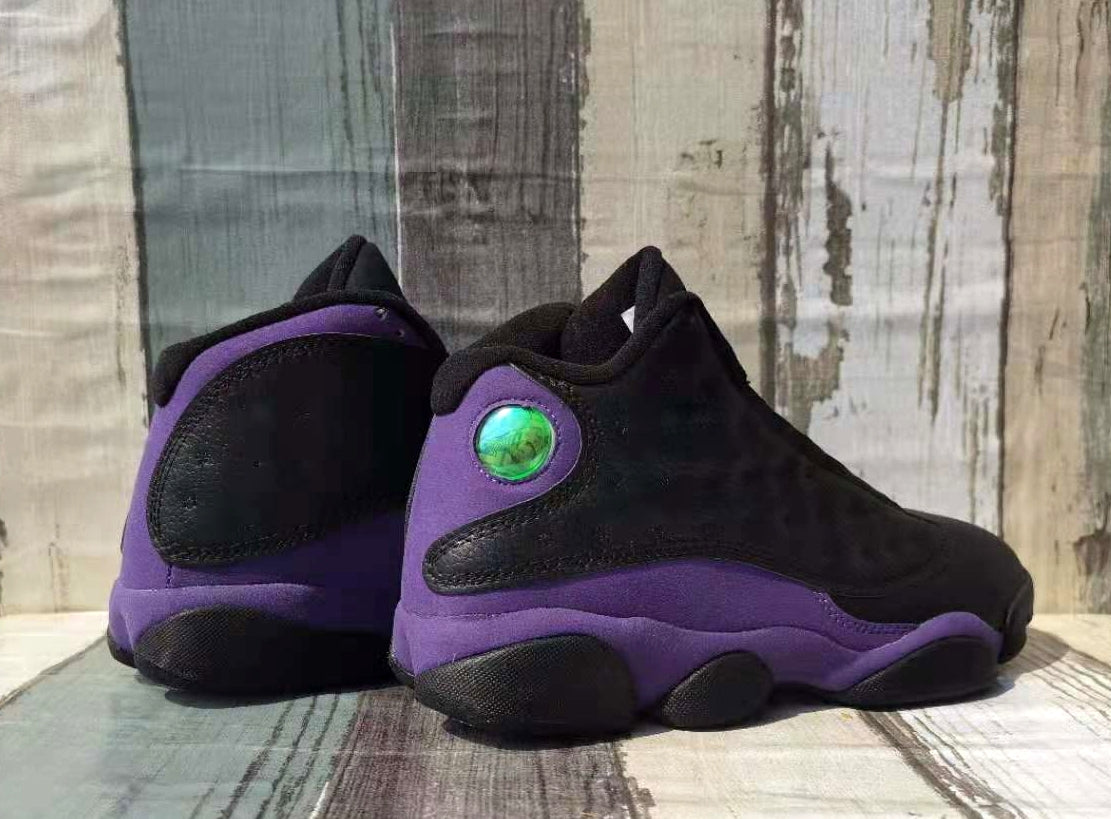 Air Jordan 13 "Black Purple"