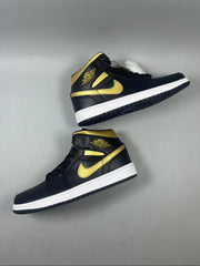 Air Jordan 1 "Gold/Black"