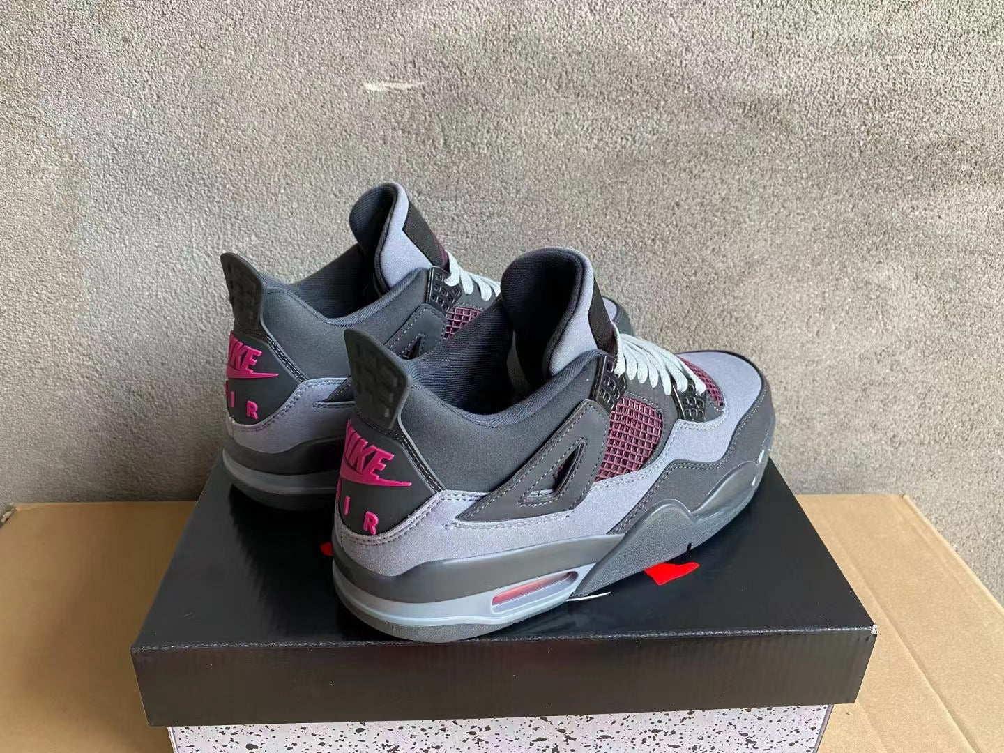 Air Jordan 4 Grey/Black/Pink | Unisex