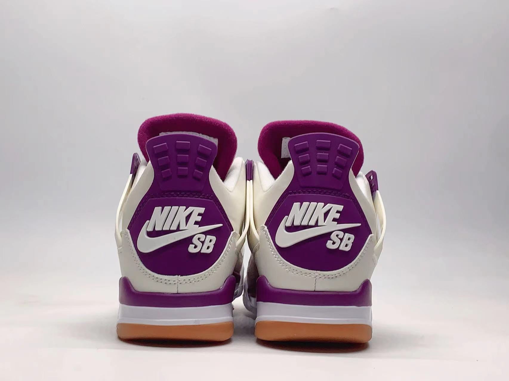 Air Jordan 4 x SB "Royal Purple" | Unisex