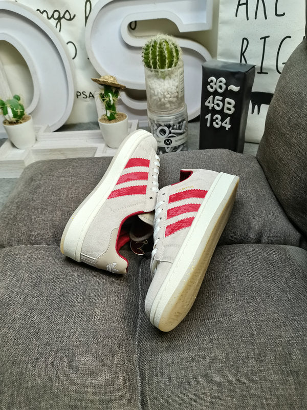 Adidas Samba OG W - Classic Suede Design with Modern Touch
