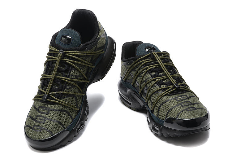 Nike Air Max Plus – Vibrant and Performance-Ready