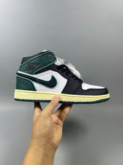 Air Jordan 1 "White/Green Jade"