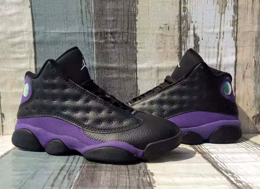 Air Jordan 13 "Black Purple"