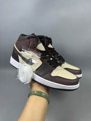 Air Jordan 1 "Brown/Beige/Black"