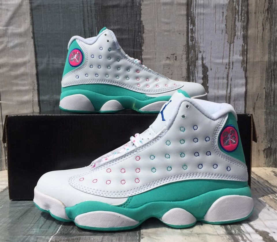 Air Jordan 13 "Mint Green (Eggshell)"