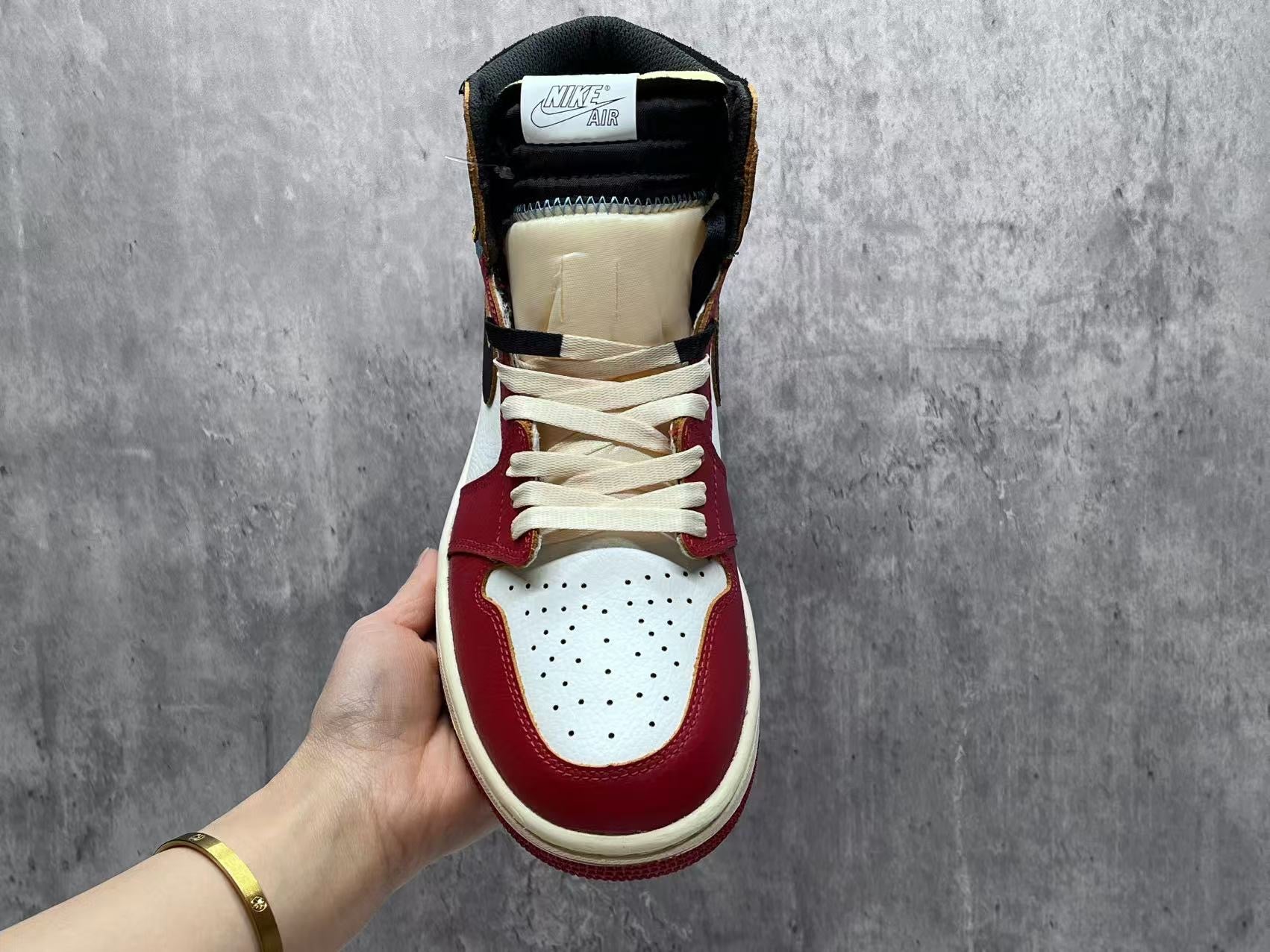 Air Jordan 1 "White/Red/Grey"