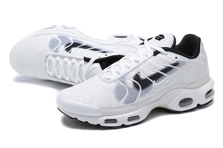 Nike Air Max Plus "Spray Paint Swoosh" FD0658-100