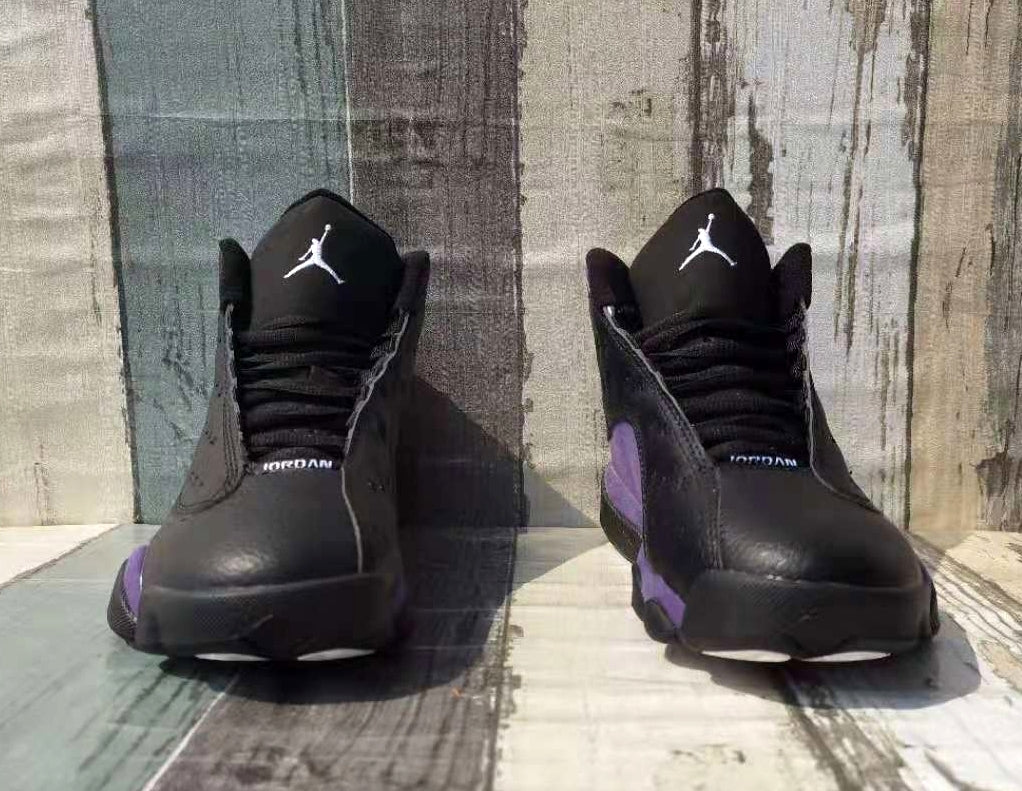 Air Jordan 13 "Black Purple"