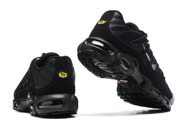 Nike Air Max – Stylish and Comfortable