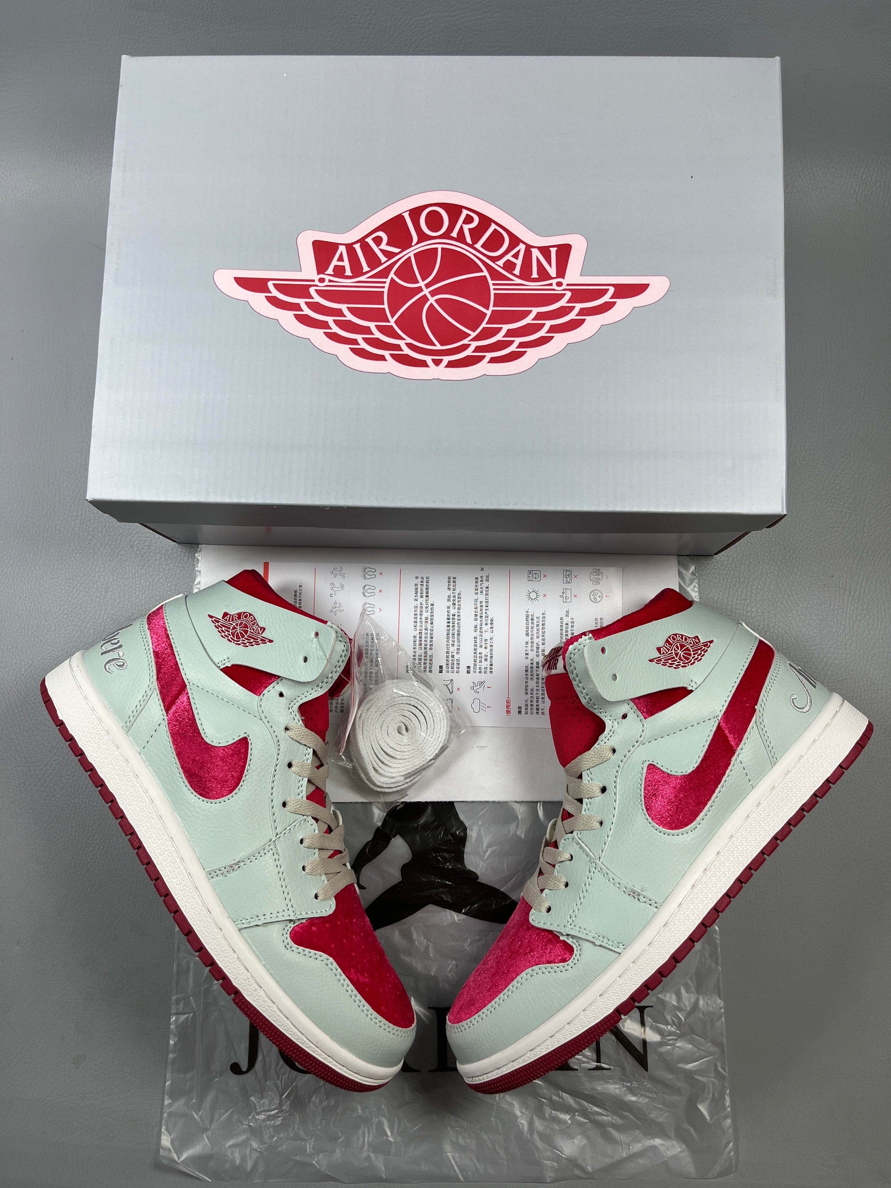 Air Jordan 1 "Red Velvet"