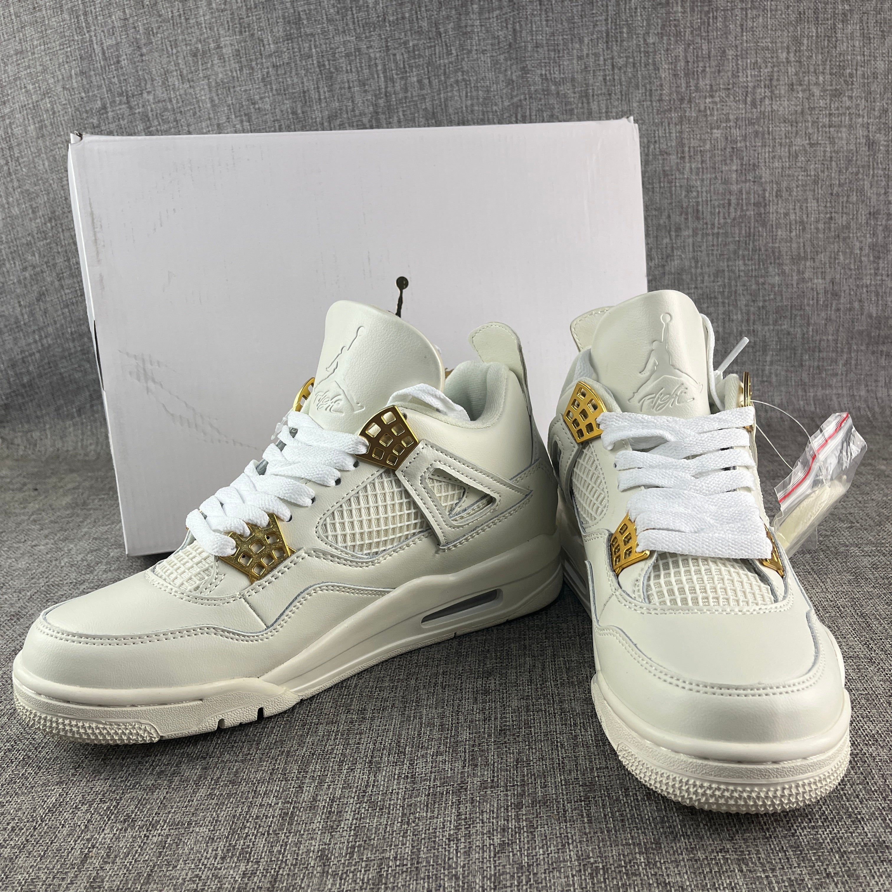 Air Jordan 4 White/Gold | Unisex