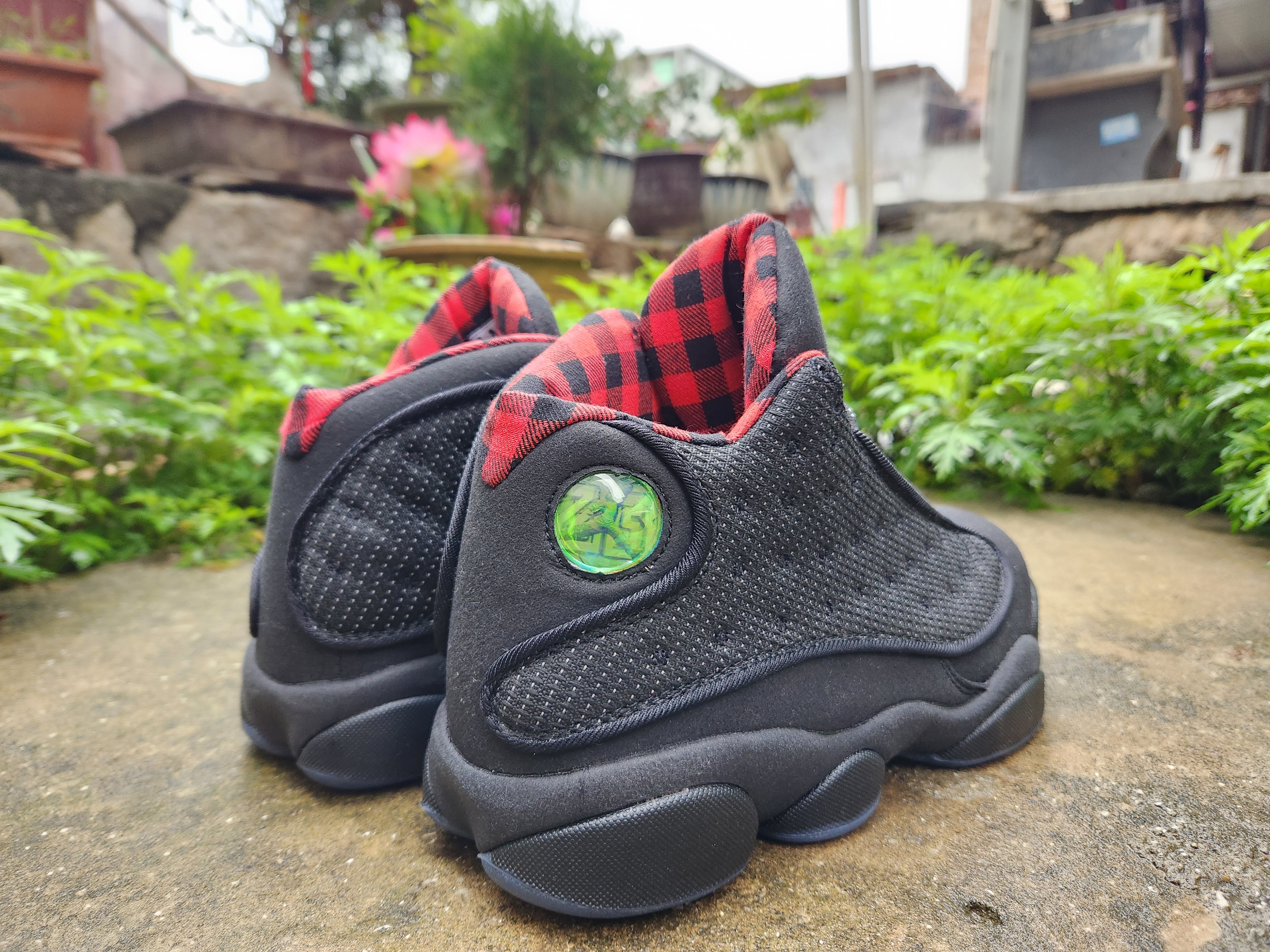 Air Jordan 13 "New Black Red Reflective"