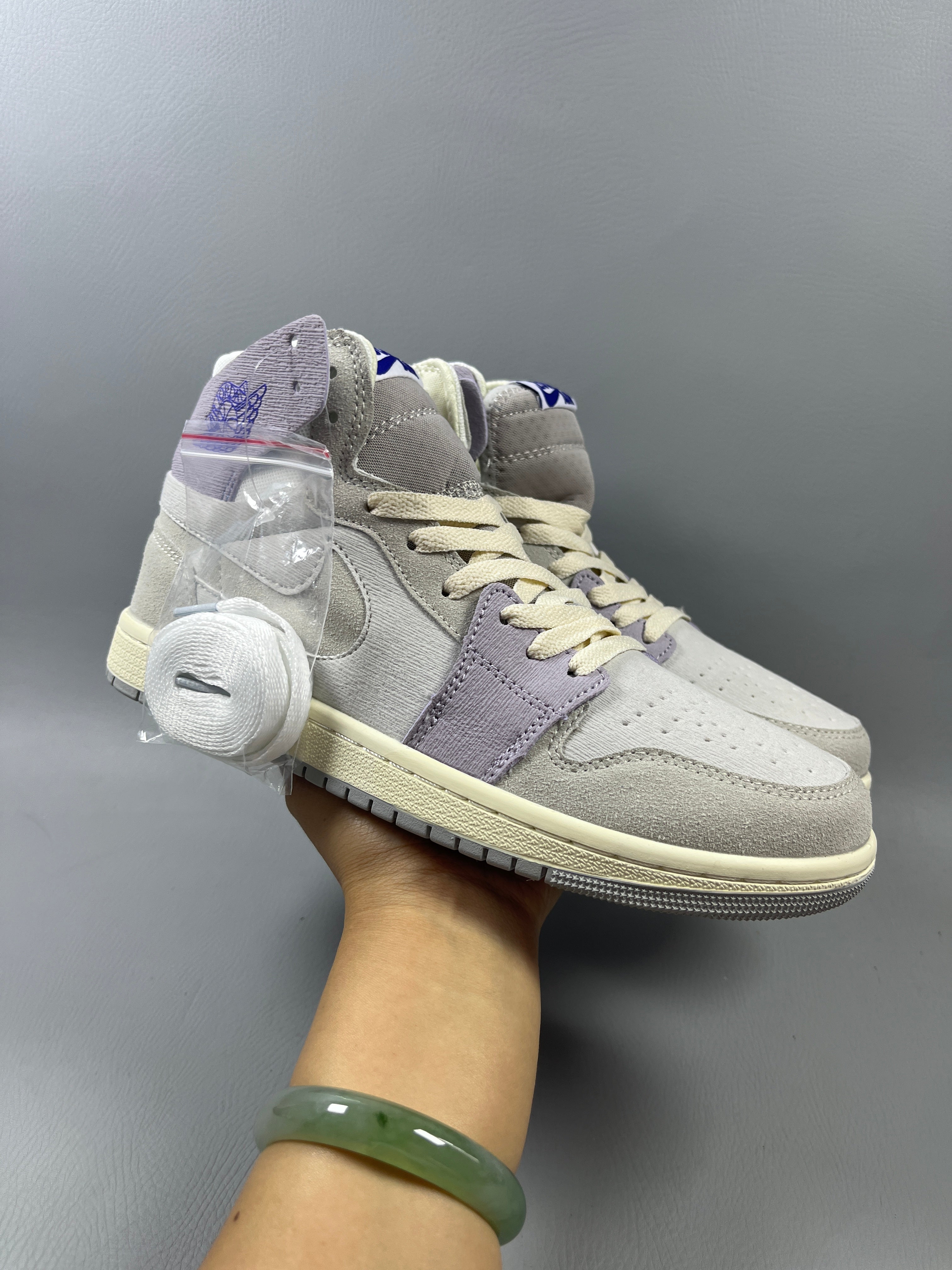 Air Jordan 1 "Purple/Grey"