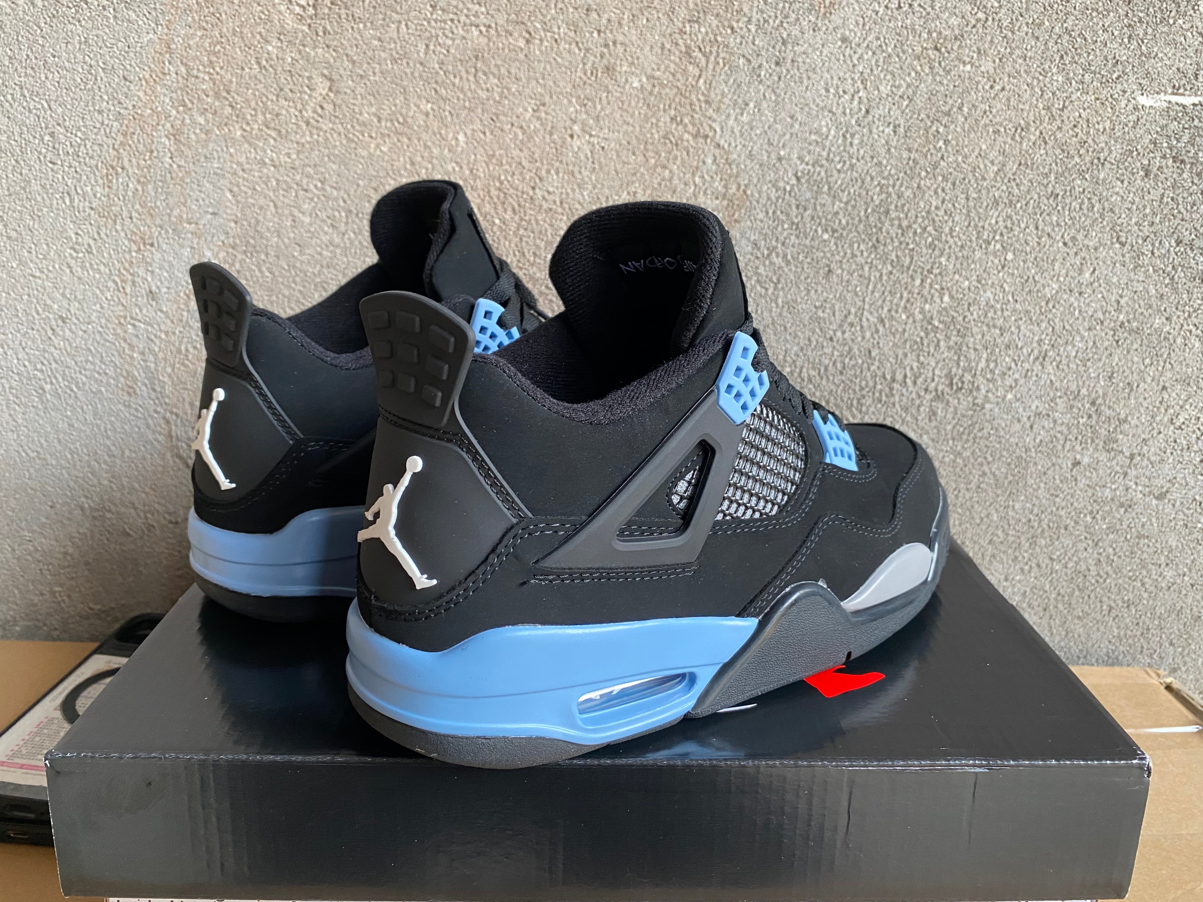 Air Jordan 4 Black/Grey/Blue | Unisex