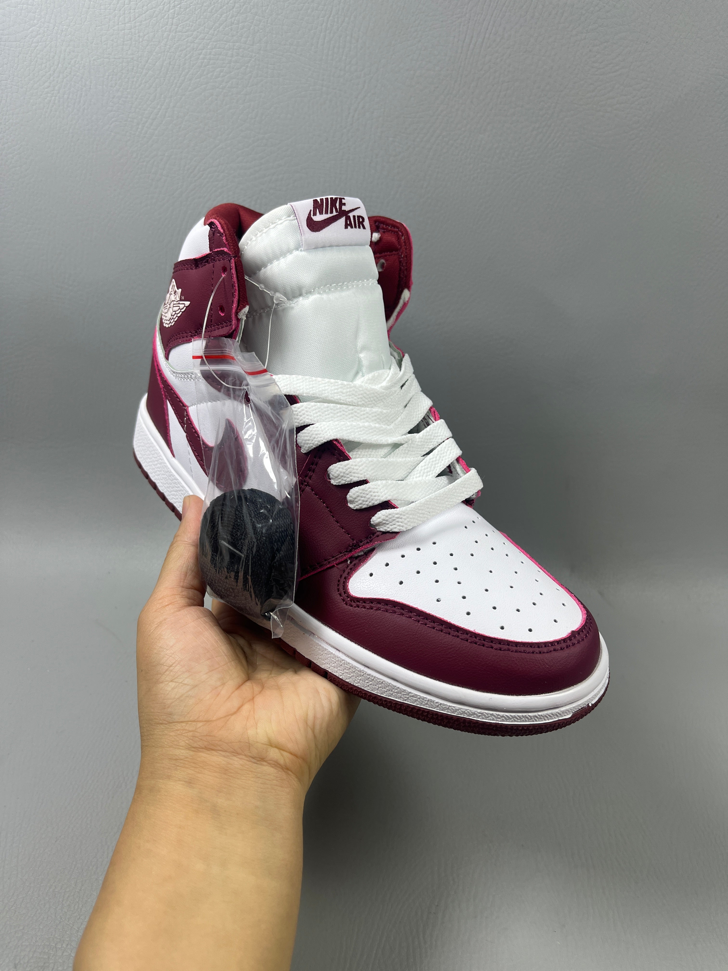 Air Jordan 1 "Burgundy/White"